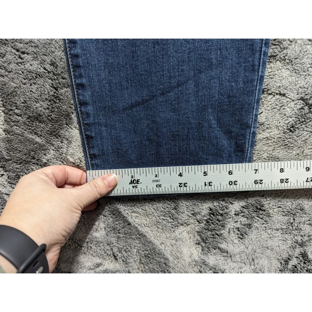 Kut from the Kloth Straight Leg Jeans - Medium Blue Wash - Picture 11 of 14